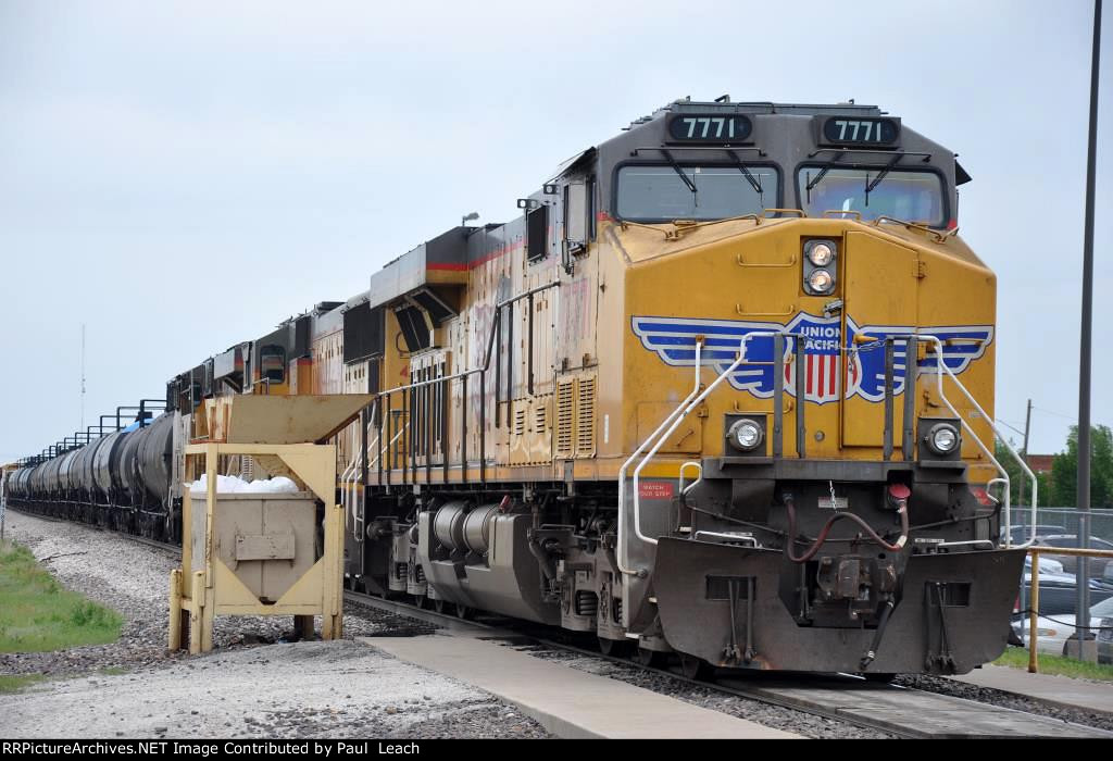 Ethanol loads wait for a new crew